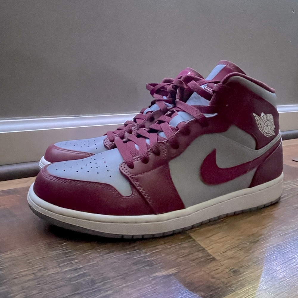 Nike Jordan 1 Cherrywood Men’s Size 9.5